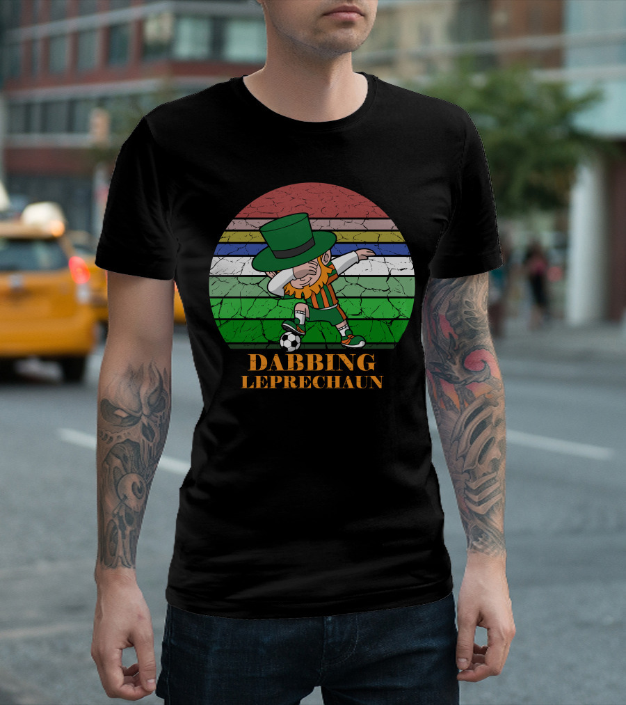 Dabbing Leprechaun Soccer Irish Pride Rainbow Circle T-Shirt