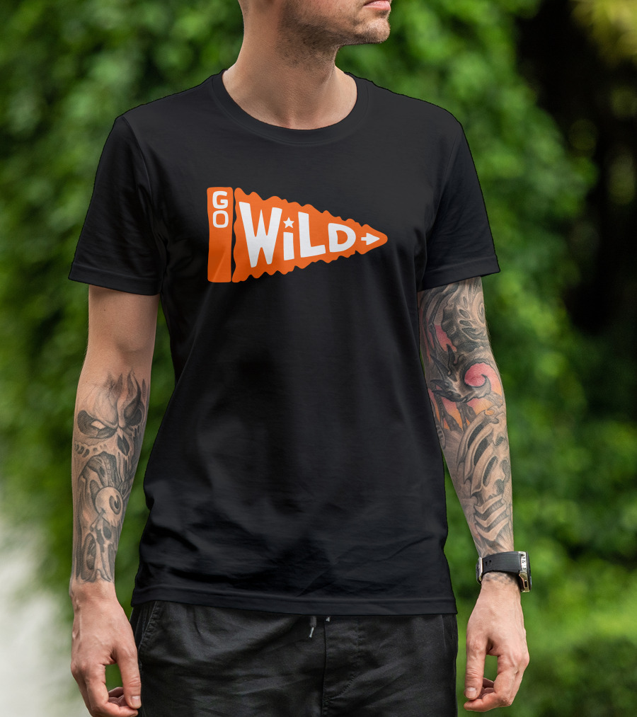 GO WILD Pennant Style Star Theme Retro Text T-Shirt
