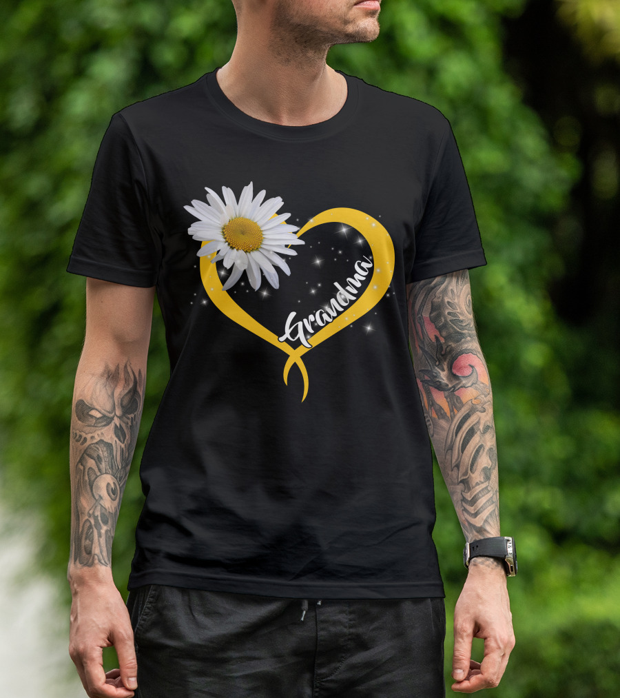 Grandma Daisy Heart Sparkle Flower T-Shirt