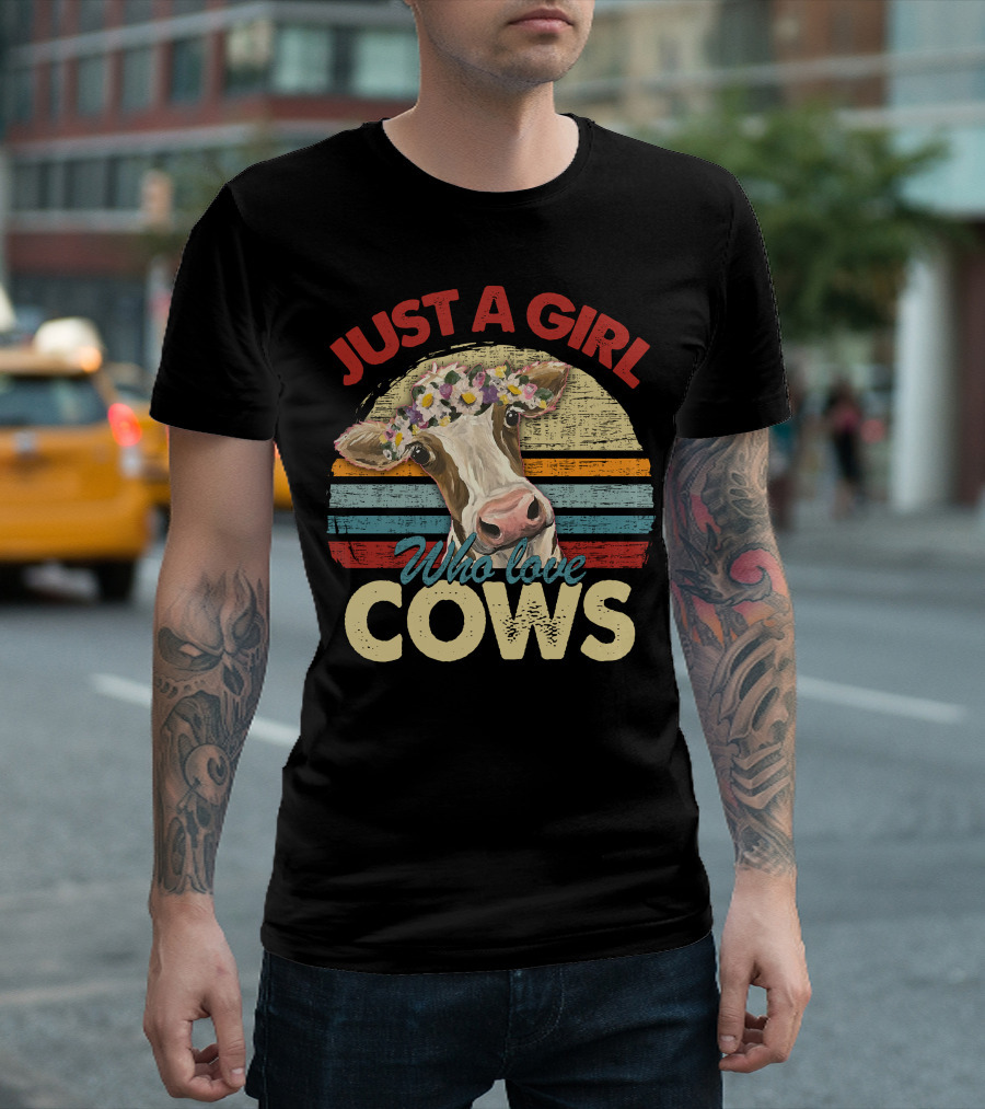 Just A Girl Who Love Cows Flower Crown Retro Stripes T-Shirt