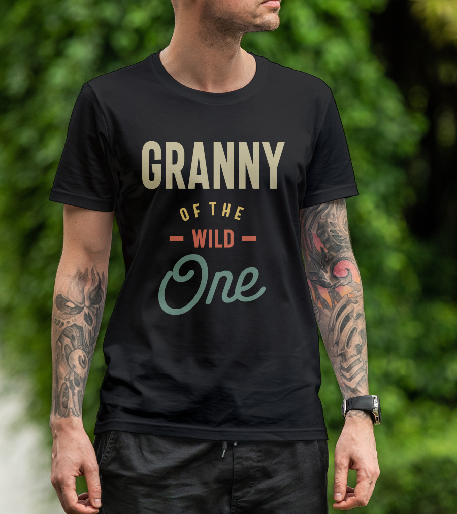 Granny Of The Wild One Vintage Style Retro Grandma T-Shirt