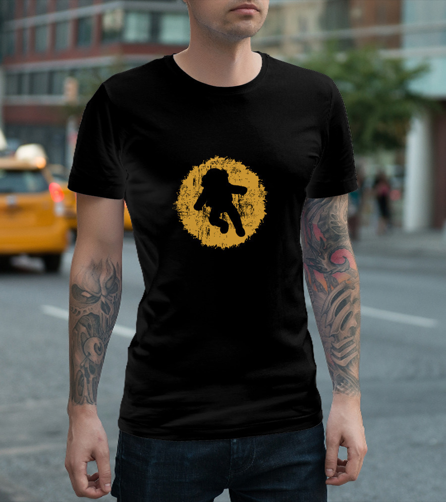 Astronaut Lover Outer Space Silhouette in Grunge Yellow Circle T-Shirt