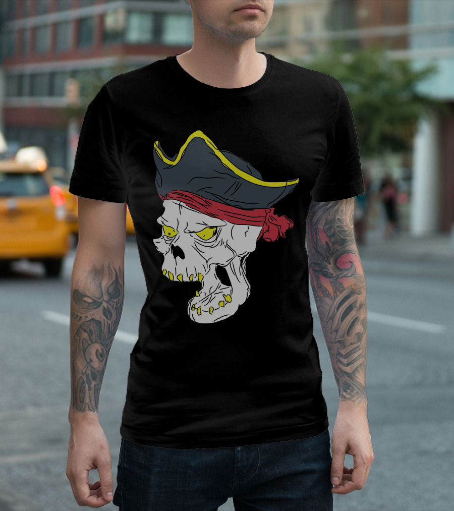 Pirate Skull With Hat And Bandana Skeleton Bone T-Shirt
