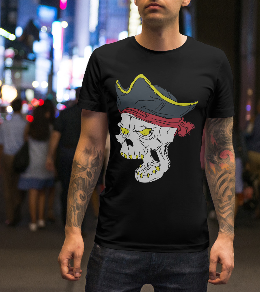 Pirate Skull With Hat And Bandana Skeleton Bone T-Shirt