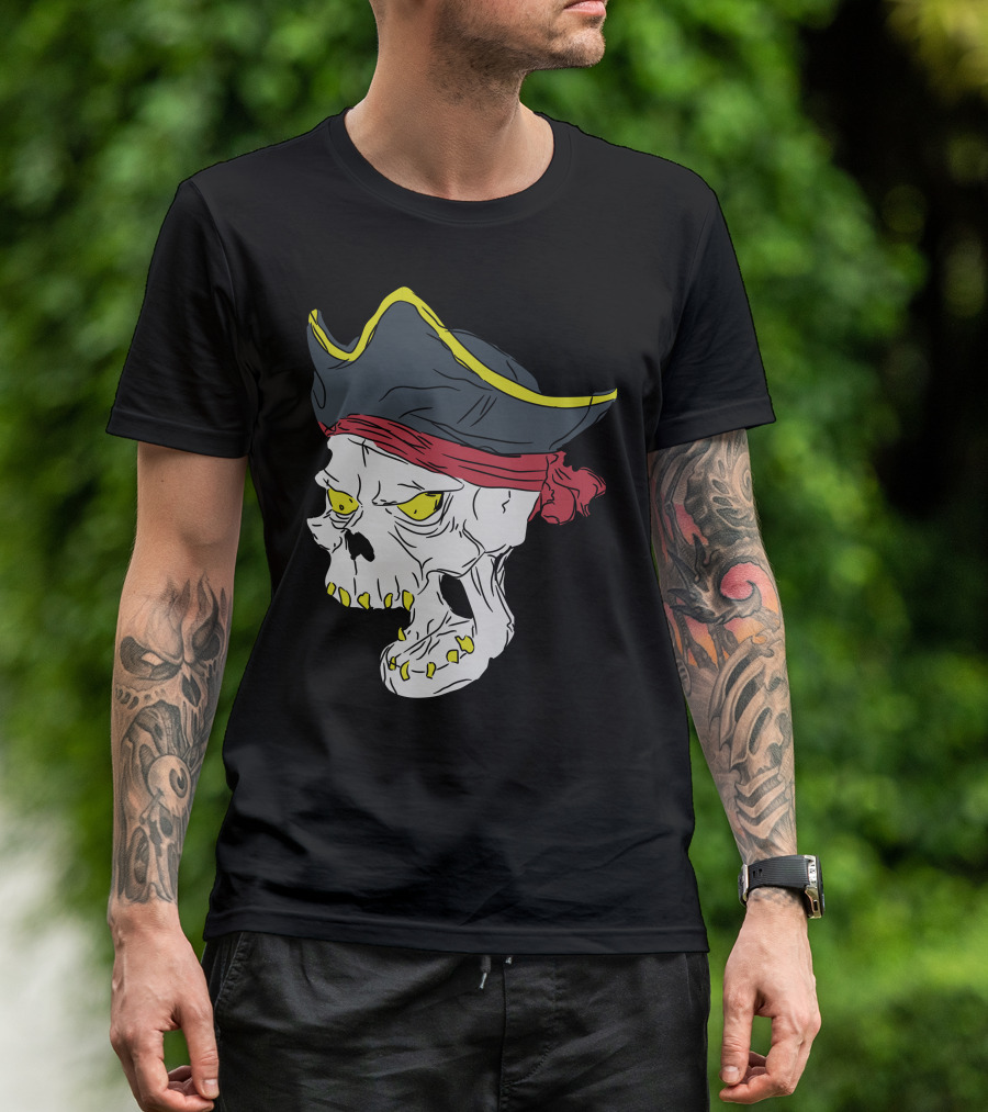 Pirate Skull With Hat And Bandana Skeleton Bone T-Shirt