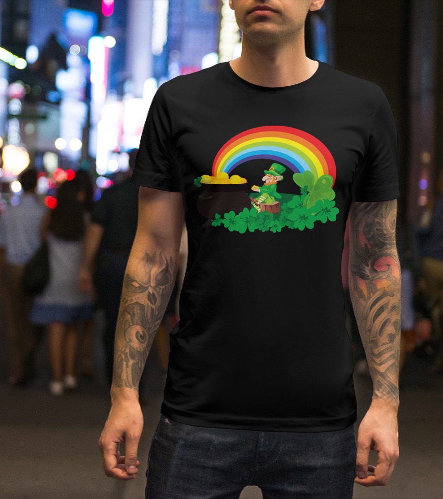 Lucky Leprechaun With Rainbow And Pot Of Gold T-Shirt