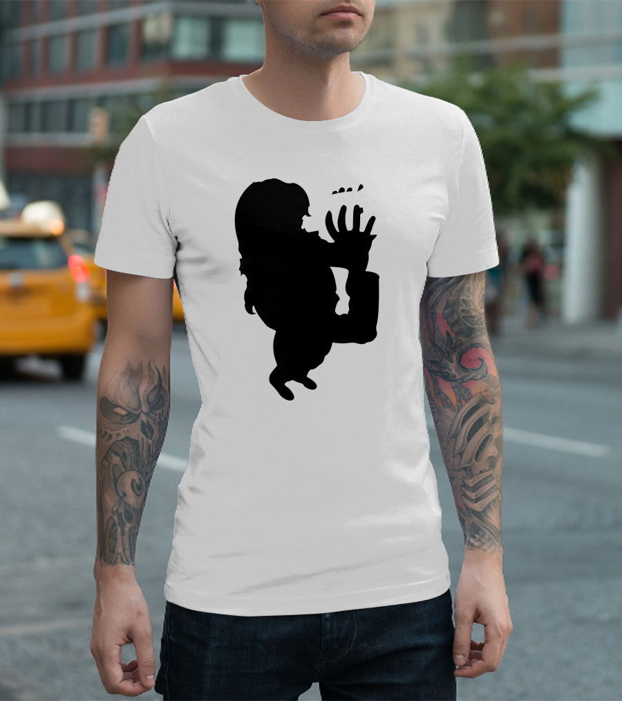 ICreep Bigfoot Silhouette Holding Binoculars T-Shirt