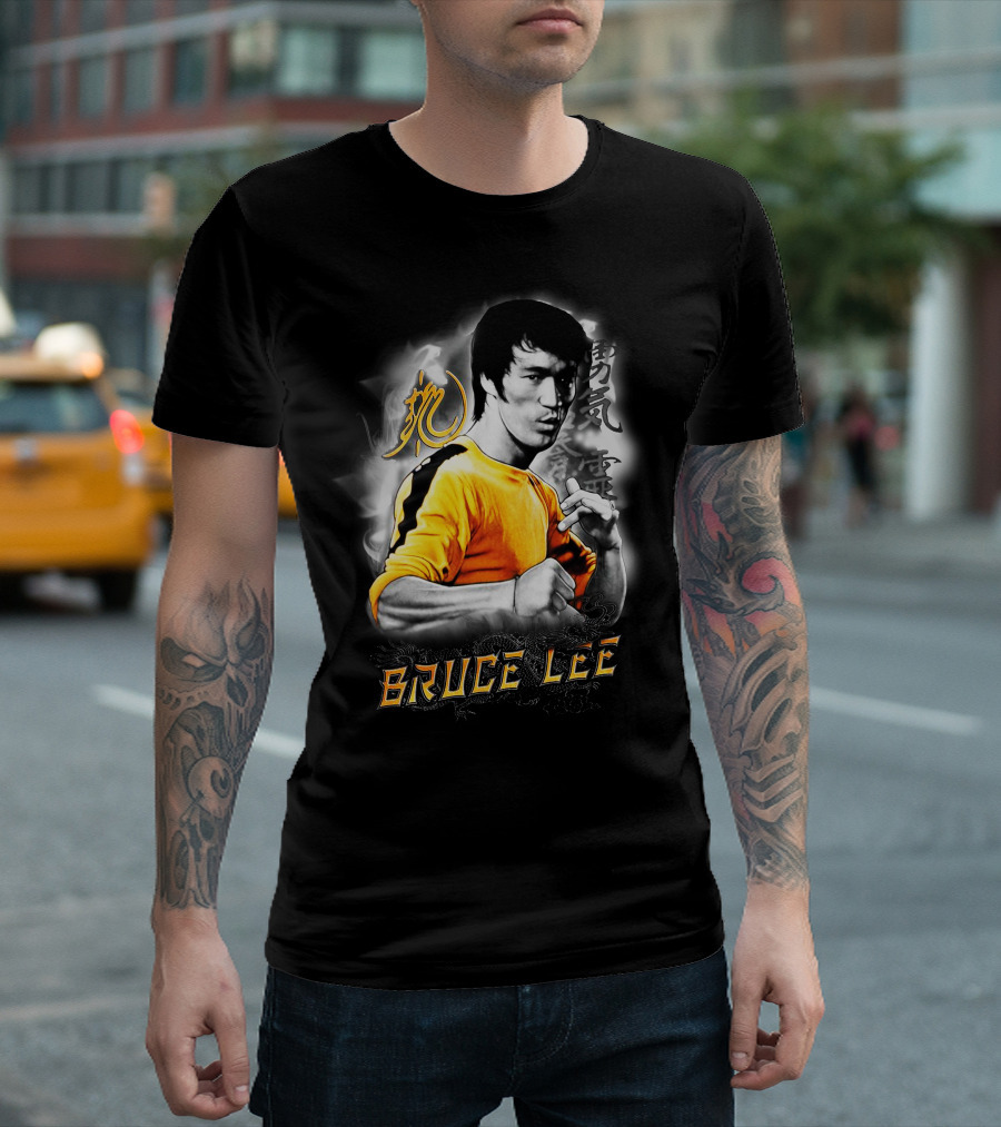 Bruce Lee Yellow Jumpsuit Iconic Pose With Chinese Symbols T-Shirt