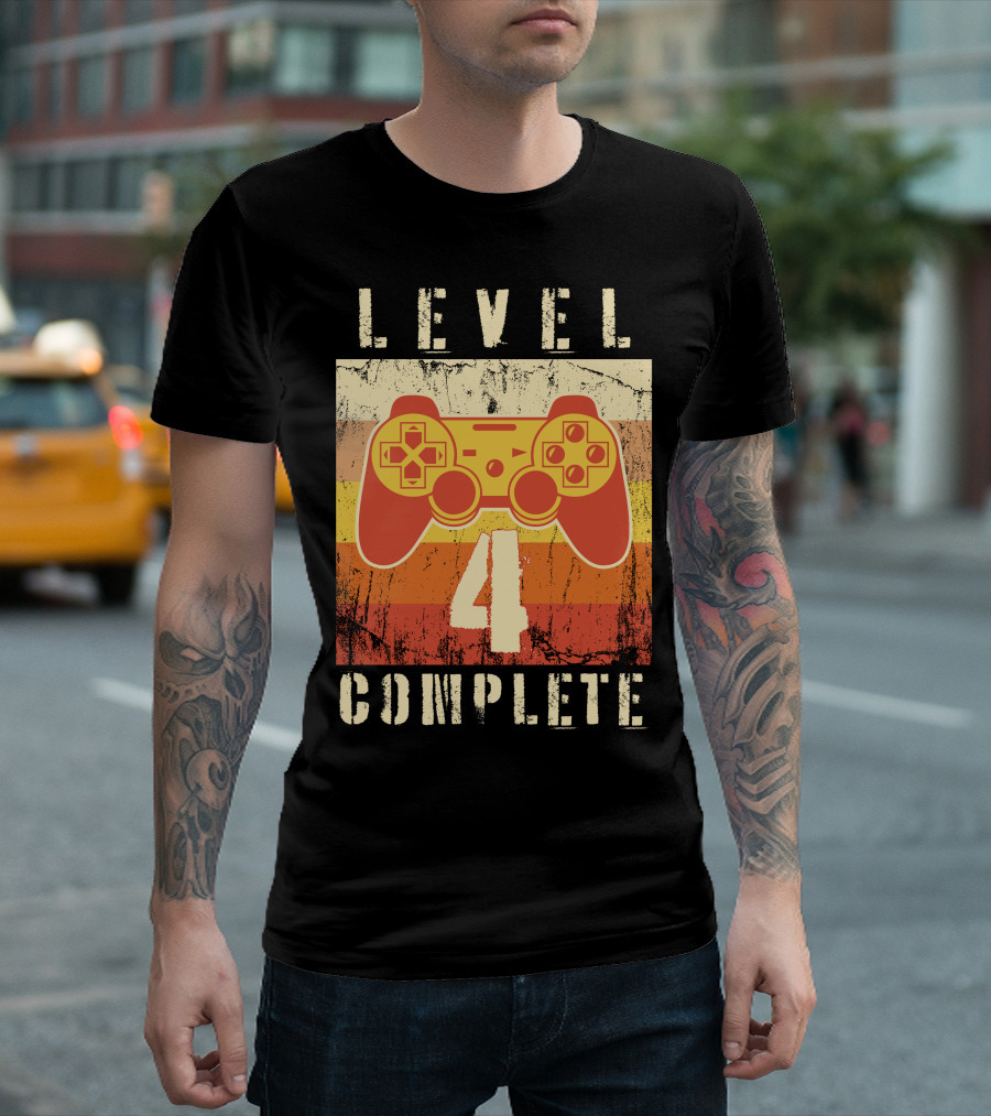 Level 4 Complete Retro Controller T-Shirt