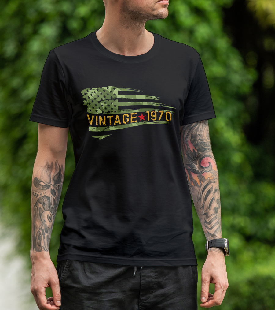 Vintage 1970 American Flag Camouflage T-Shirt