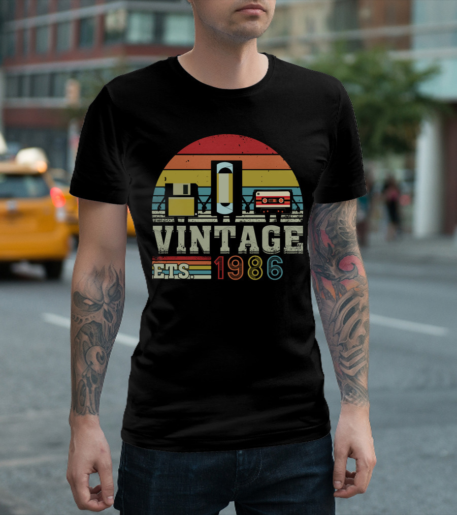 Vintage Ets 1986 Floppy Disk VHS Tape Cassette Retro Rainbow Circle T-Shirt