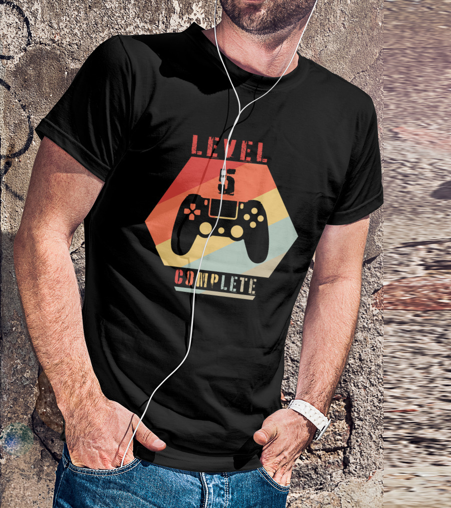 Level 5 Complete Video Game Controller Retro Hexagon T-Shirt