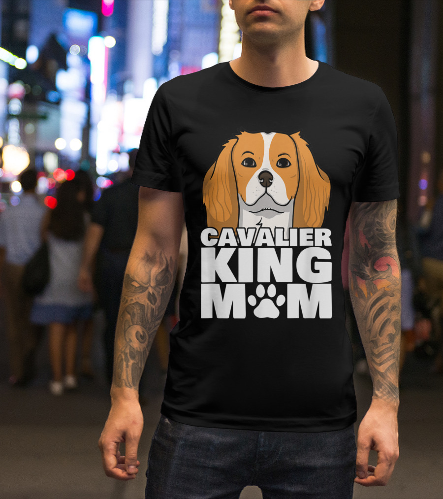 Cavalier King Charles Spaniel King Mom Paw T-Shirt
