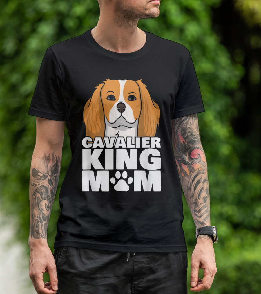 Cavalier King Charles Spaniel King Mom Paw T-Shirt