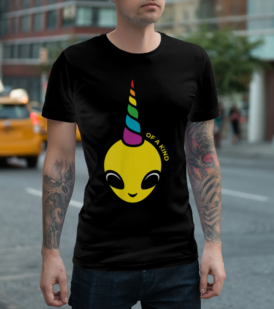 OF A KIND Alien Rainbow Unicorn Horn T-Shirt