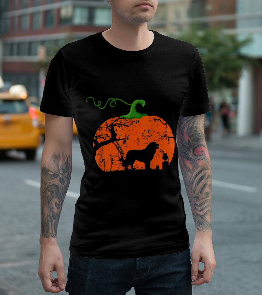 Leonberger Pumpkin Halloween Silhouette Scene T-Shirt