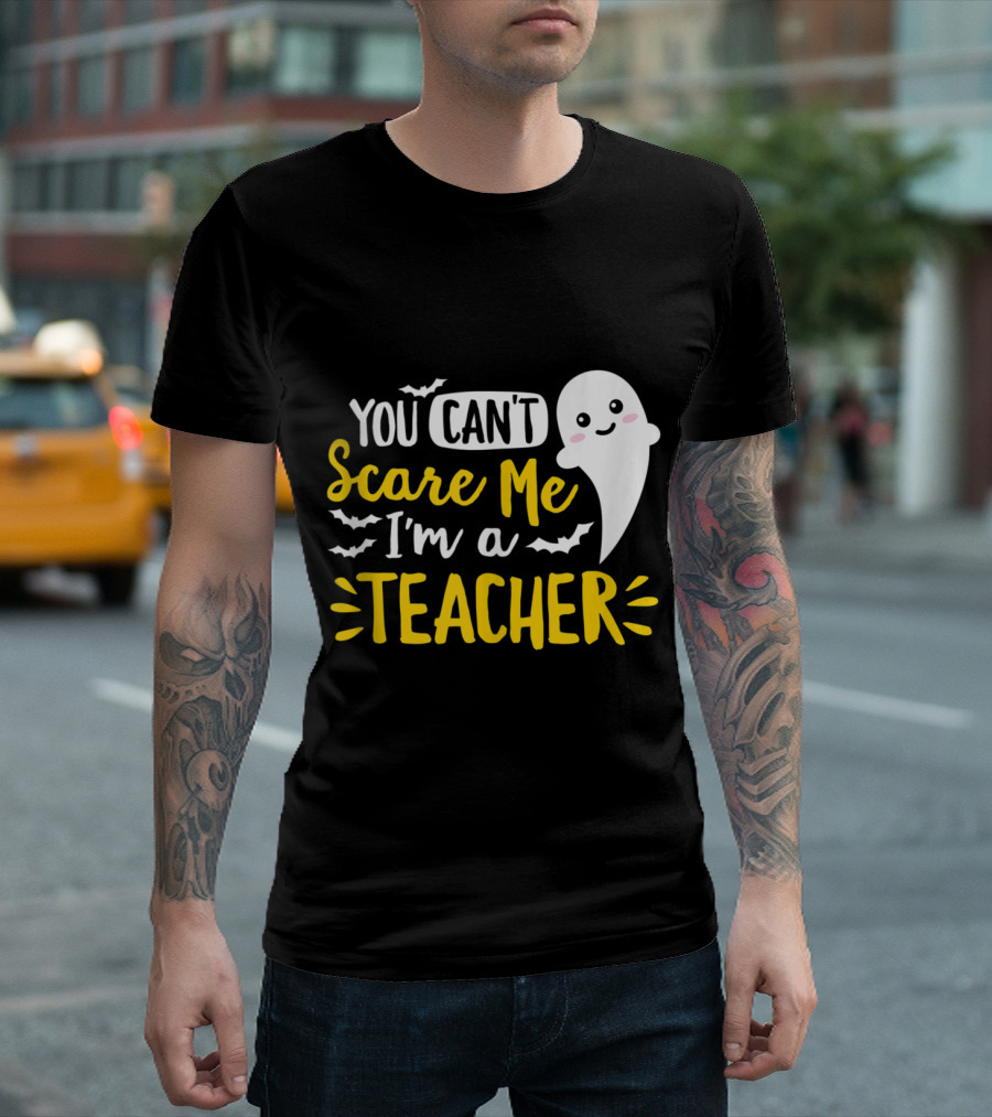 You Can't Scare Me I'm a Teacher Funny Halloween Ghost with Bats T-Shirt