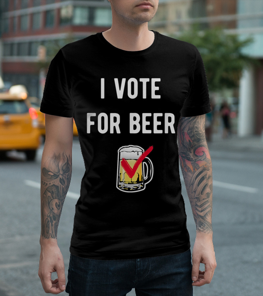 I Vote For Beer Democrat Republican Beer Mug Checkmark T-Shirt