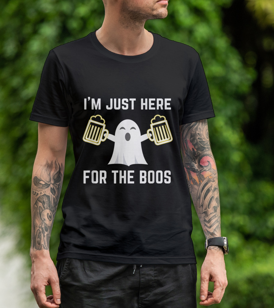 I'm Just Here For The Boos Funny Halloween Ghost With Beer Mugs T-Shirt