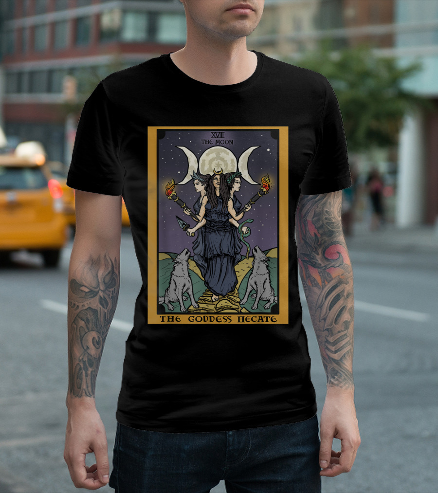 XVIII The Moon The Goddess Hecate Tarot Card Triple Moon Goddess Witch Hekate T-Shirt