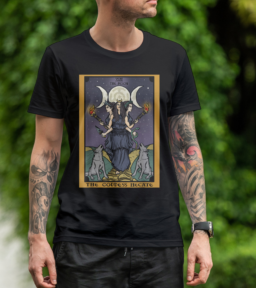 XVIII The Moon The Goddess Hecate Tarot Card Triple Moon Goddess Witch Hekate T-Shirt