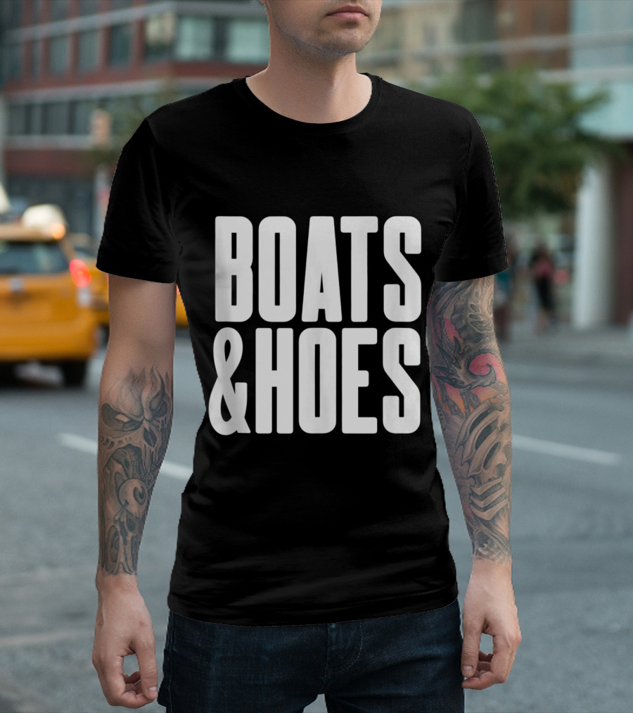Boats and Hoes Trendy Ship Captain Summer Fun T-Shirt