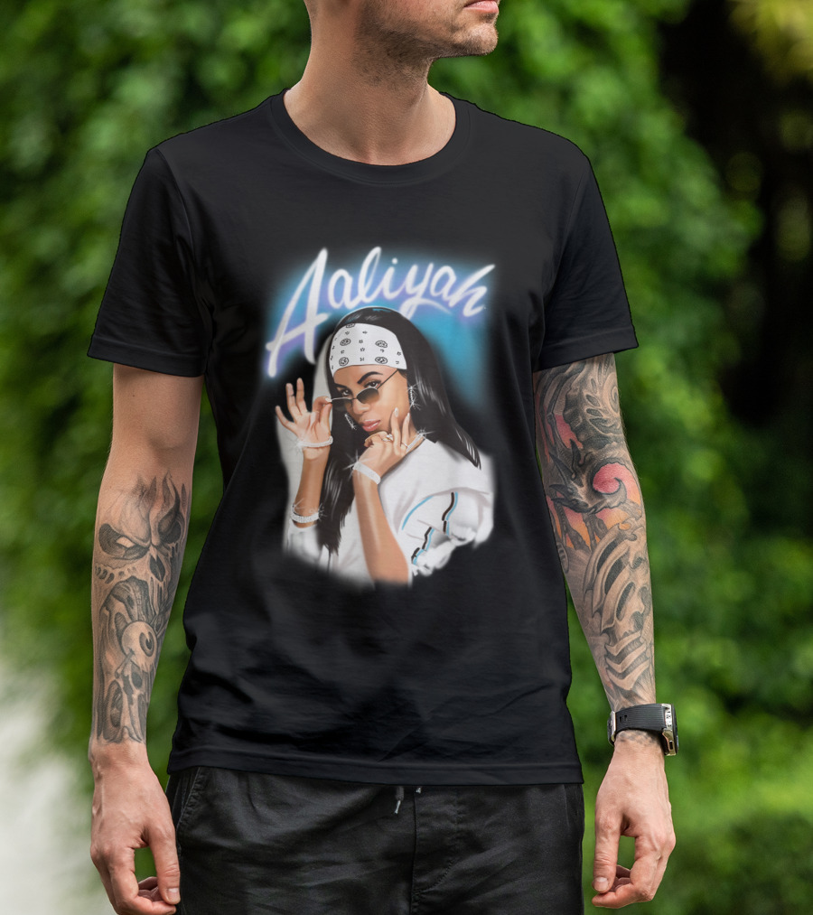 Aaliyah Airbrush Bandana Photo White Outfit Spelled Name Blue Background T-Shirt