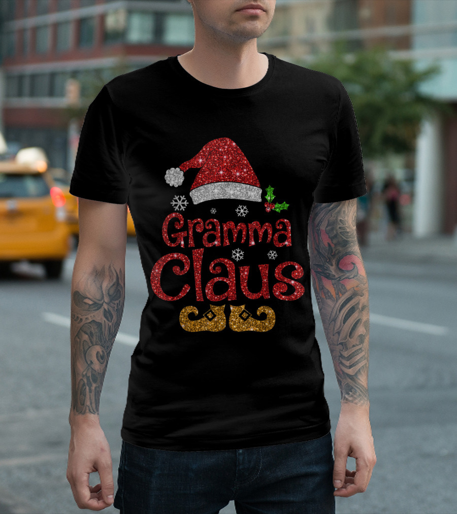 Gramma Claus Santa Hat Snowflakes Holly Berries Christmas Sparkle T-Shirt
