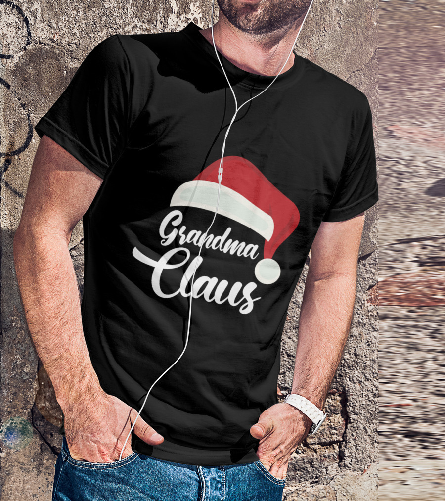 Grandma Claus Santa Hat Family Matching Christmas T-Shirt
