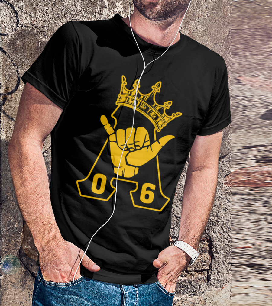 Mens Alpha 1906 Hand Sign Crown 06 T-Shirt