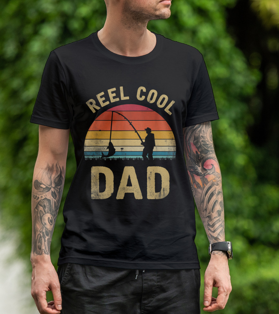 Reel Cool Dad Vintage Fishing Sunset T-Shirt