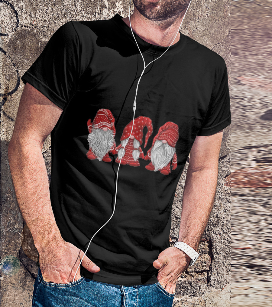 Hanging With Red Gnomies Christmas Gnome Lovers T-Shirt