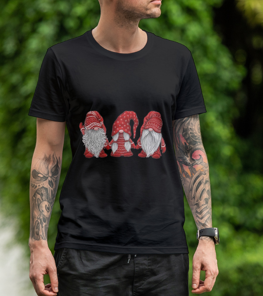 Hanging With Red Gnomies Christmas Gnome Lovers T-Shirt