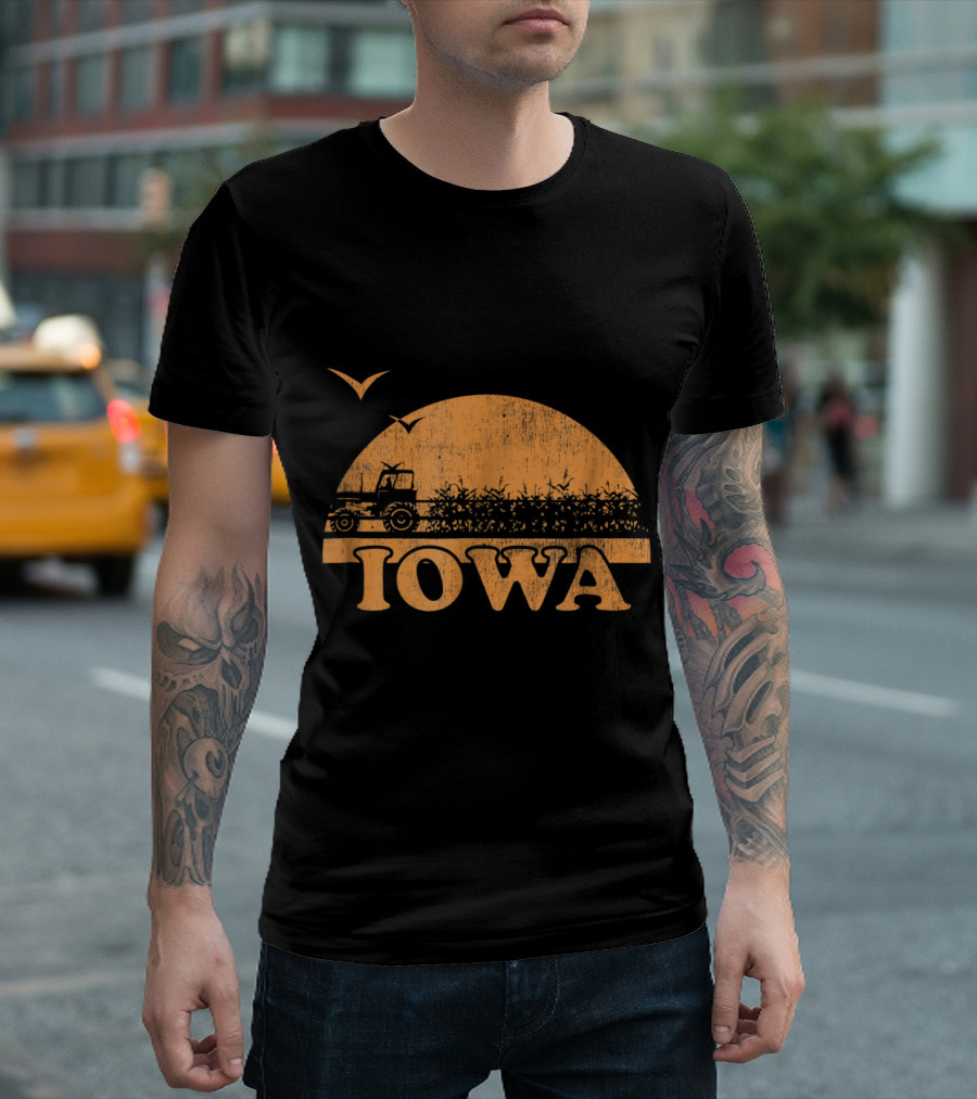 Iowa Tractor Cornfield Sunrise 70s 80s T-Shirt