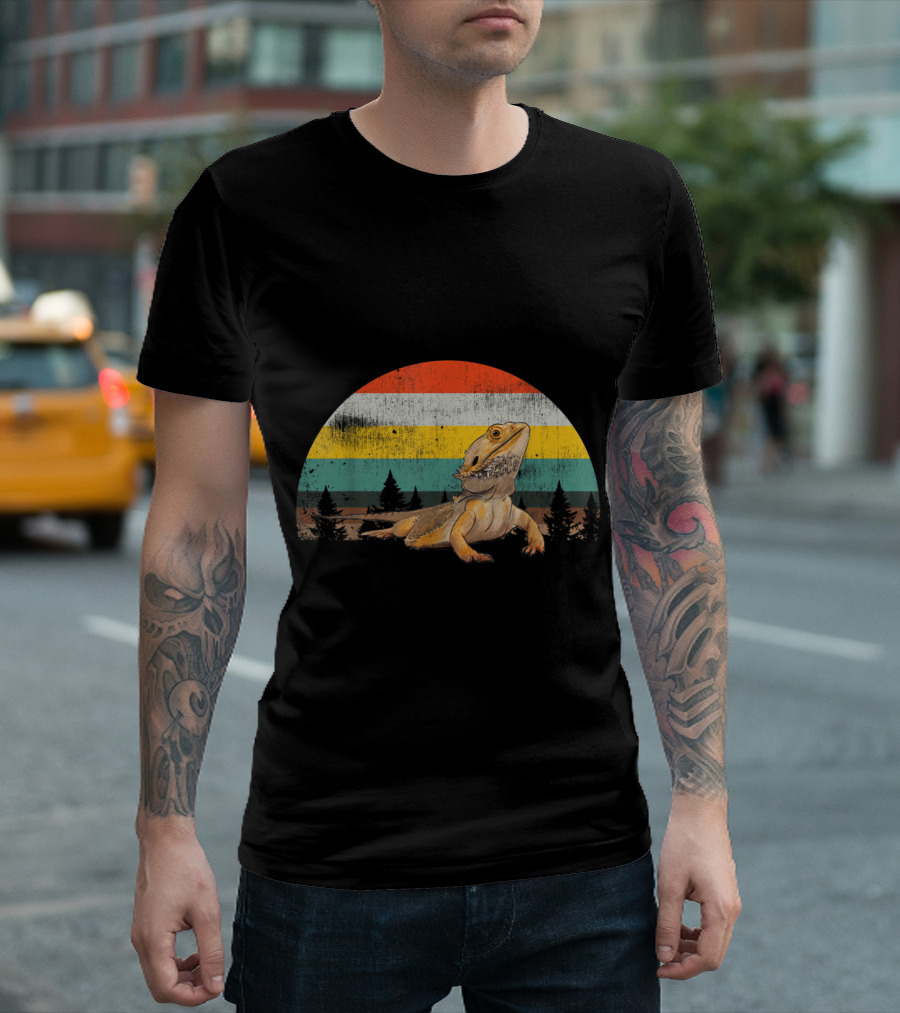 Vintage Sunset Bearded Dragon Lizard Reptile Forest Stripes T-Shirt