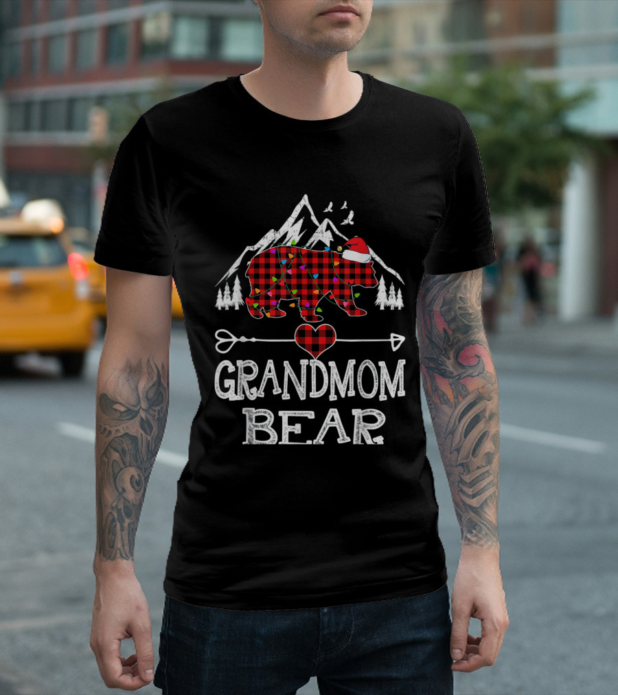 Grandmom Bear Christmas Red Plaid Buffalo with Santa Hat and Heart Arrow T-Shirt