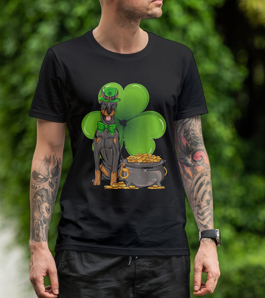 Doberman Pinscher St Patricks Day Leprechaun With Pot Of Gold And Clover T-Shirt
