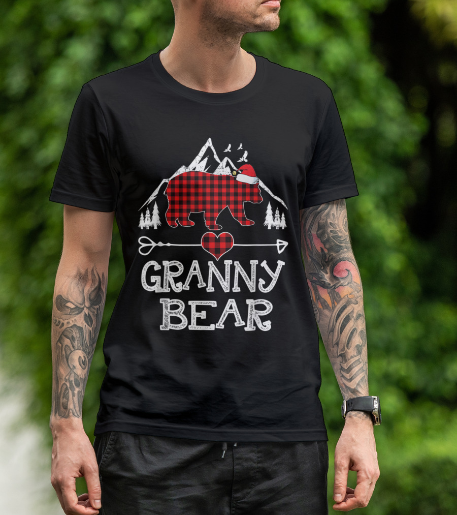 Granny Bear Red Plaid Buffalo Christmas Mountains T-Shirt