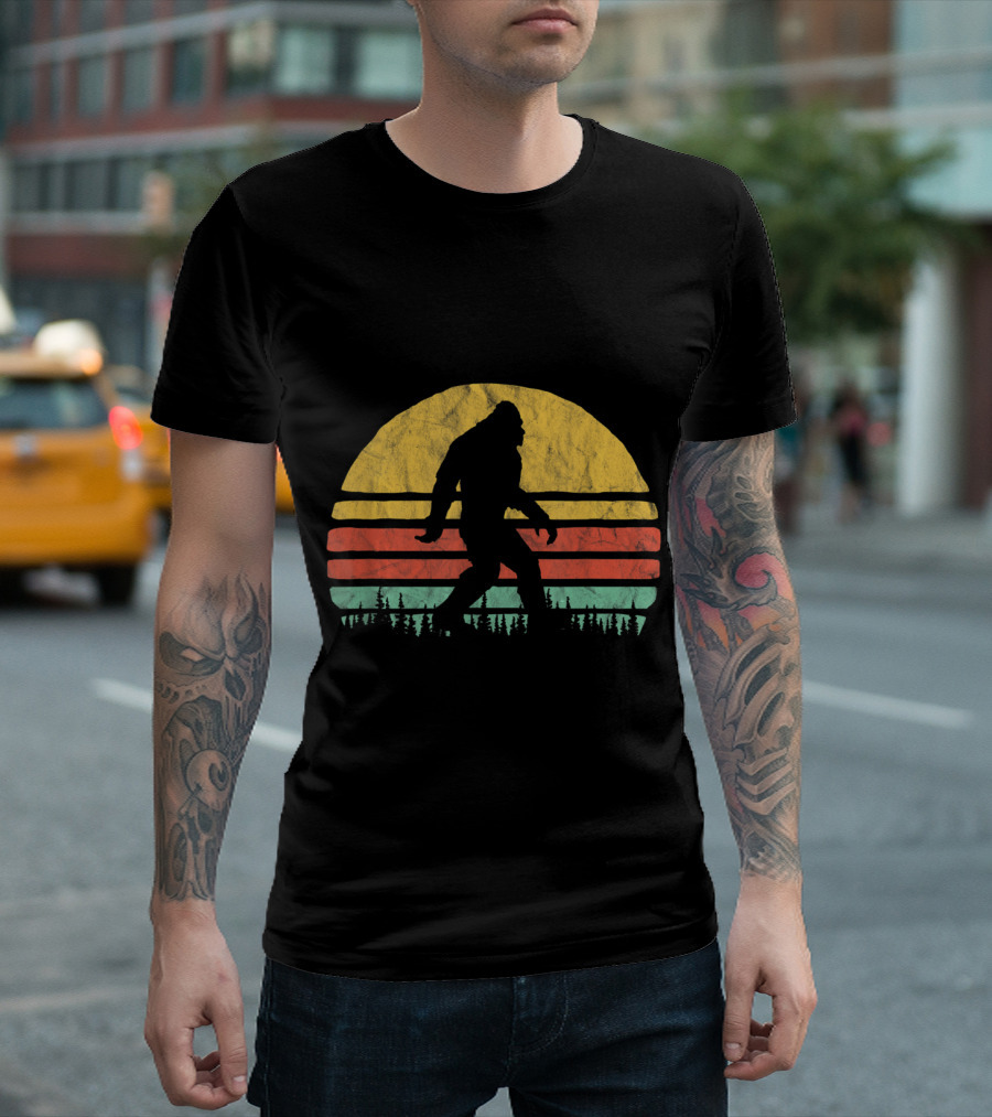Retro Bigfoot Hipster Vintage Vibe Seventies Sunset T-Shirt