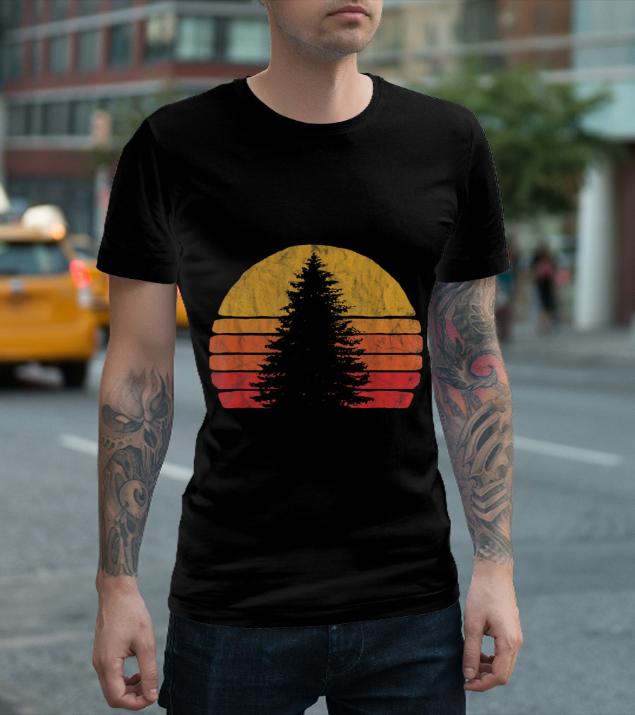 Solitary Pine Tree Sun Vintage Outdoor Sunset Retro T-Shirt