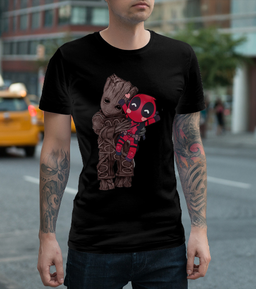 Groot Hugging Chibi Deadpool with Hearts T-Shirt