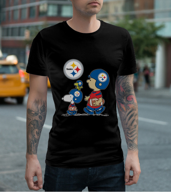 Pittsburgh Steelers Helmet Characters Football Woodstock T-Shirt