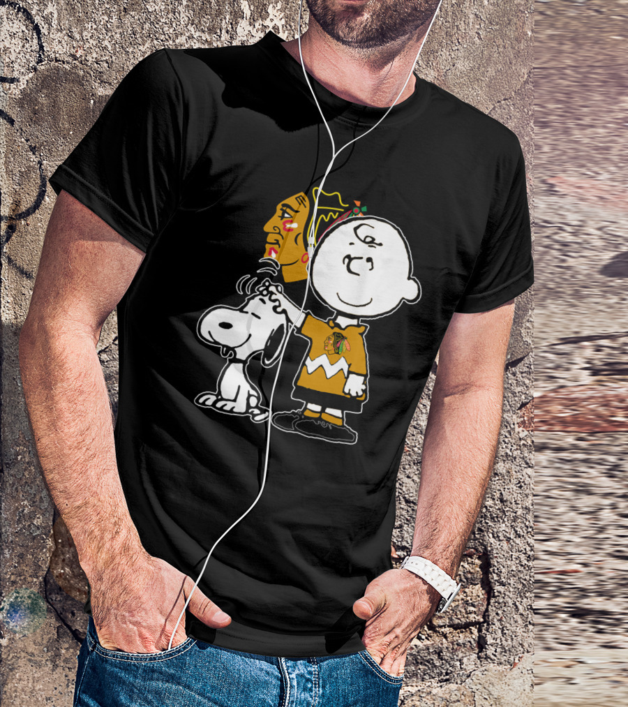 Chicago Blackhawks Charlie Brown And Snoopy T-Shirt