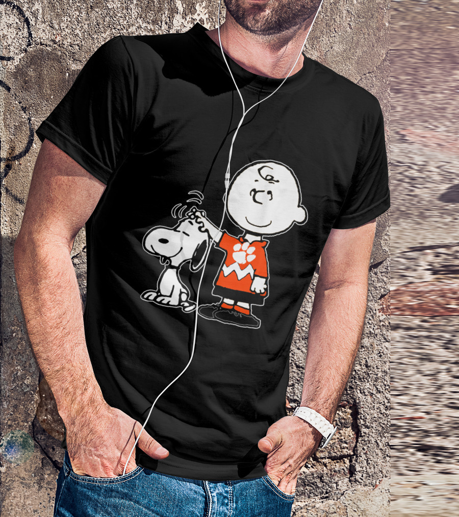 Clemson Tigers Football Paw Print On Charlie Brown With Snoopy T-Shirt