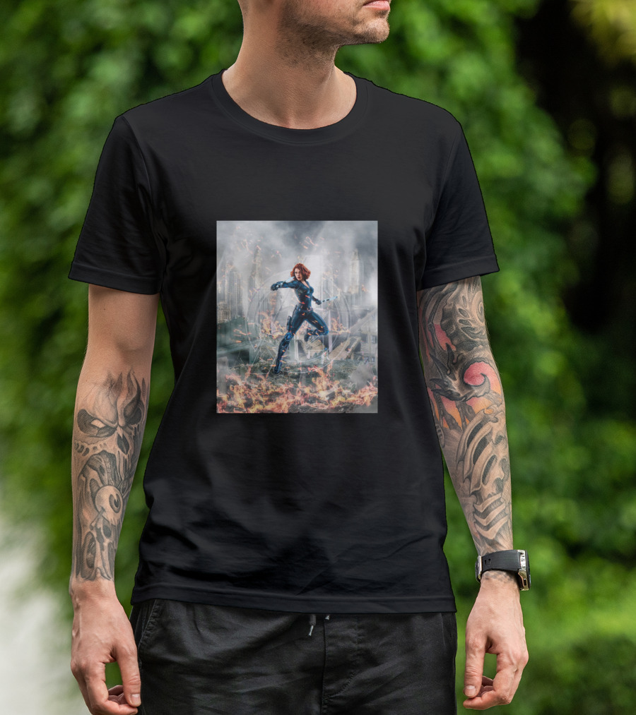 Avengers Cool Black Widow Action Scene Amidst Destruction T-Shirt