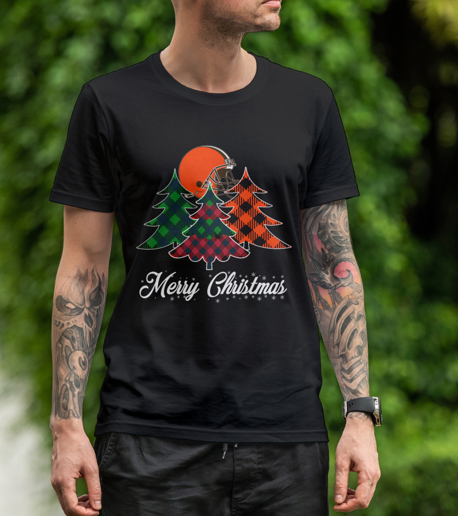 Merry Christmas Cleveland Browns Helmet And Plaid Trees T-Shirt