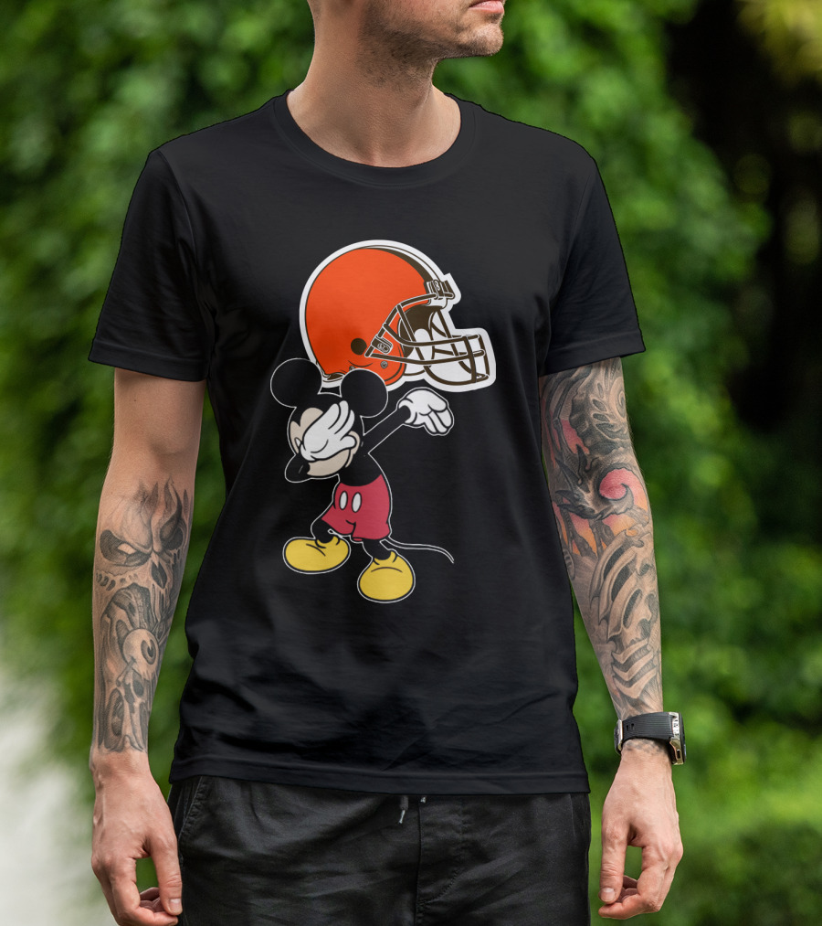 Cleveland Browns Iconic Character Dab With Helmet T-Shirt
