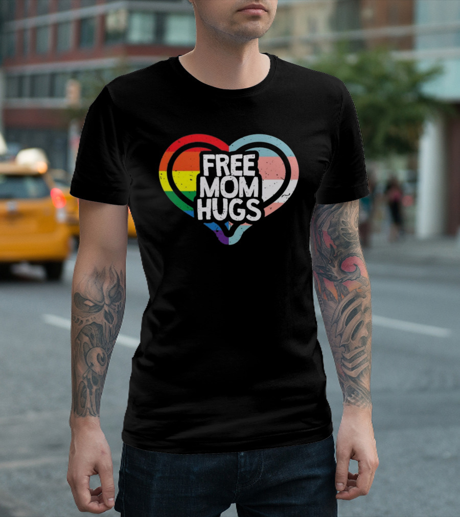Free Mom Hugs Rainbow Heart Pride Vintage T-Shirt