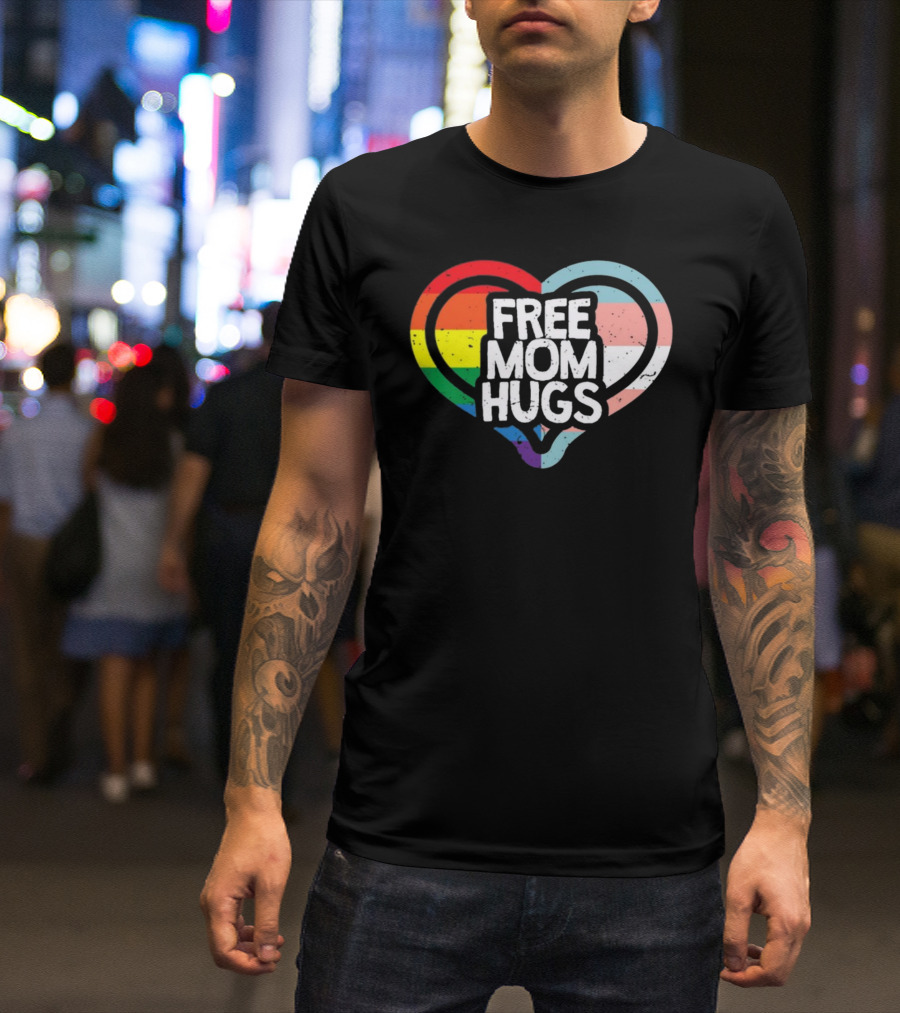 Free Mom Hugs Rainbow Heart Pride Vintage T-Shirt