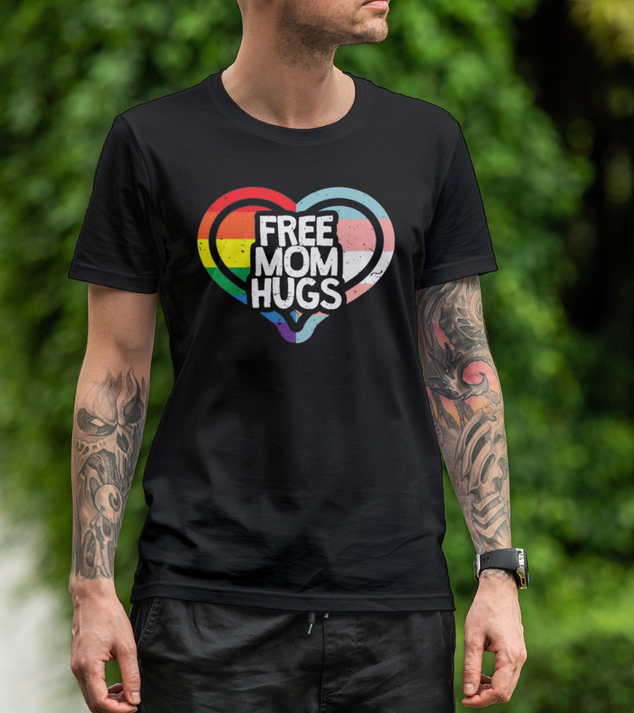 Free Mom Hugs Rainbow Heart Pride Vintage T-Shirt